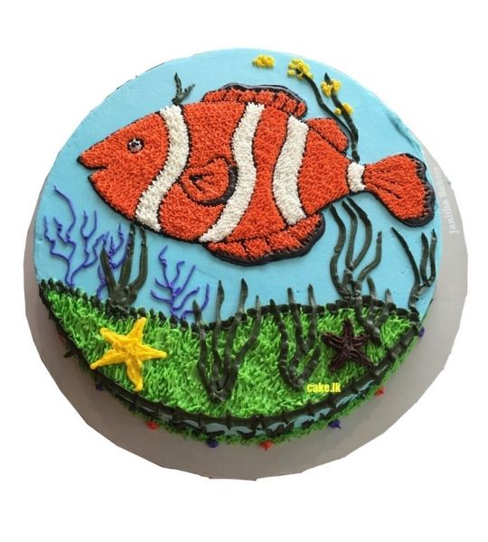 Fish tank cake